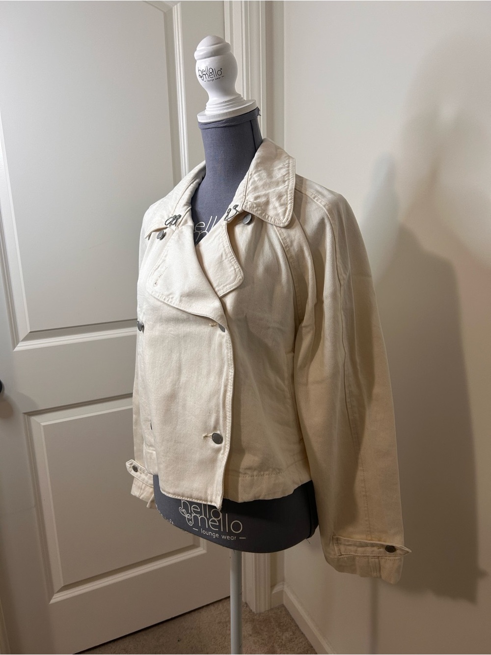 Universal Thread Denim Cropped Trench Jacket - Off-White L - Picture 7 of 9